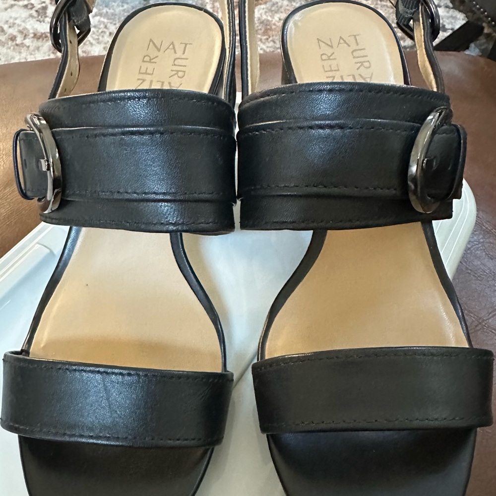 Naturalizer Women's Black Sandals - BRAND NEW